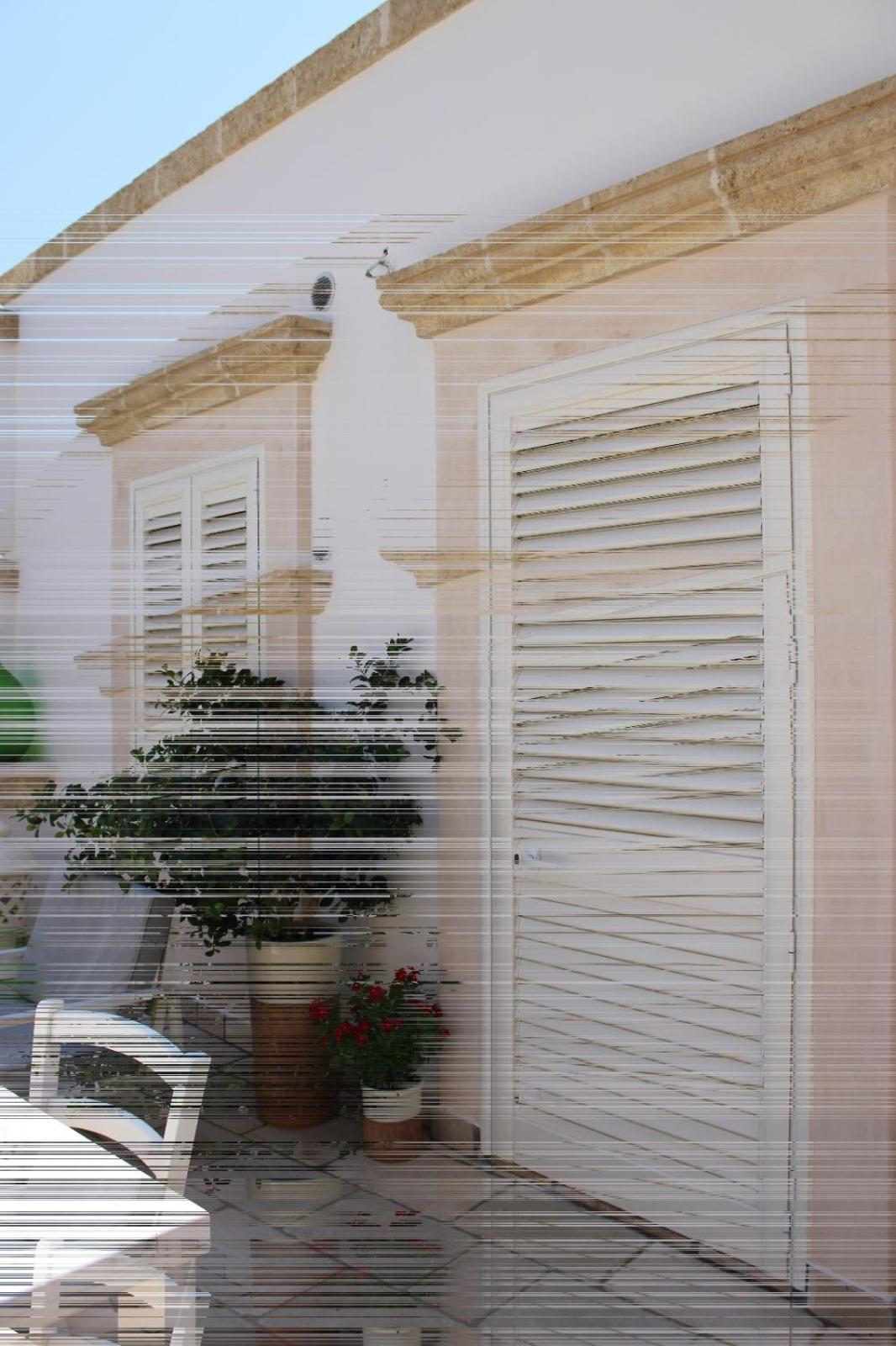 Le Dimore Di Corte Madama Casarano Exteriör bild